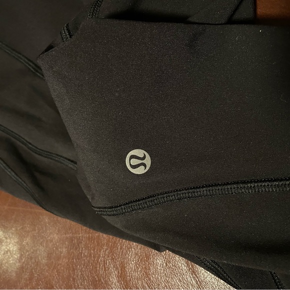 Lululemon Time to Sweat Crop 23” - Picture 13 of 13